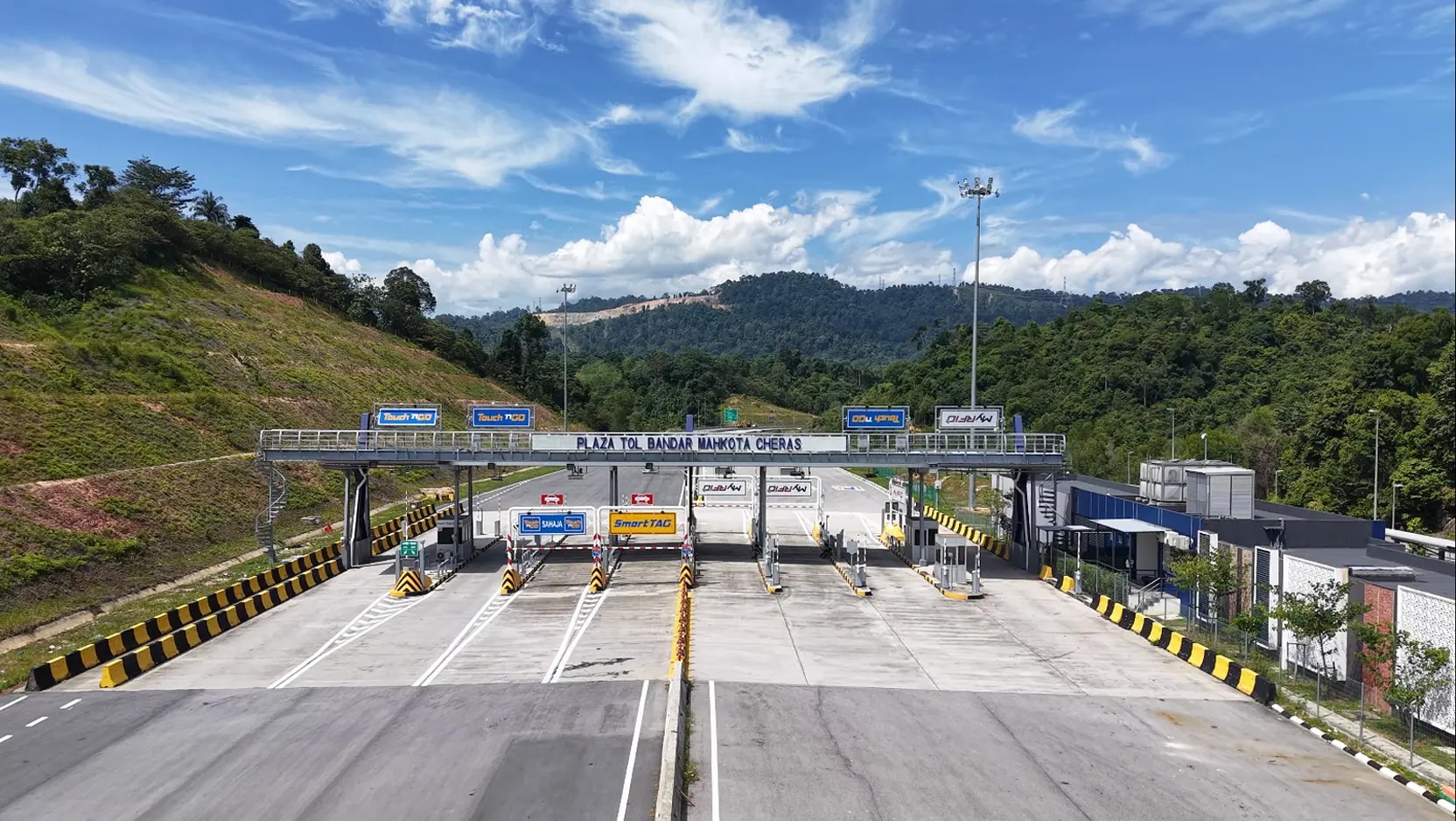 ekve free toll - toll at mahkota cheras