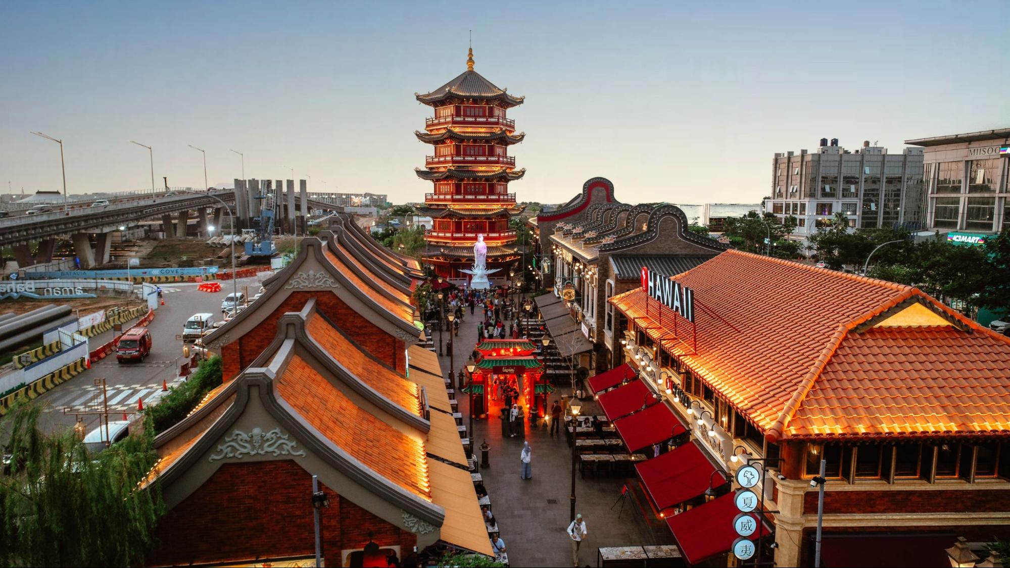 Chinese street - 3D2N luxury Indonesia itinerary