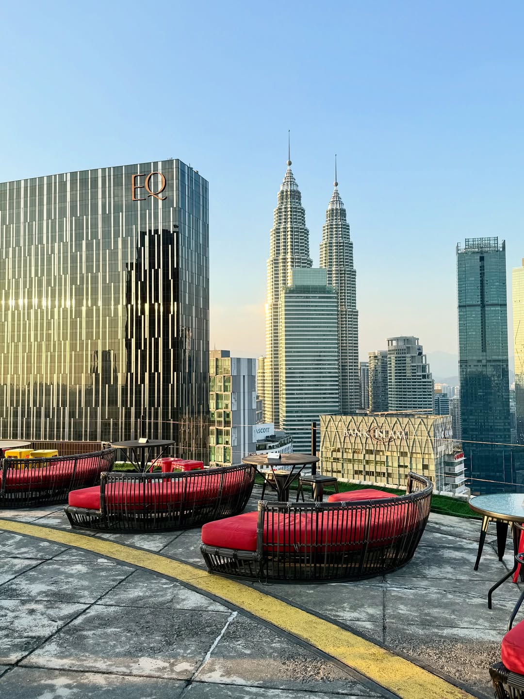 Heli Pad - Best rooftop bars in KL