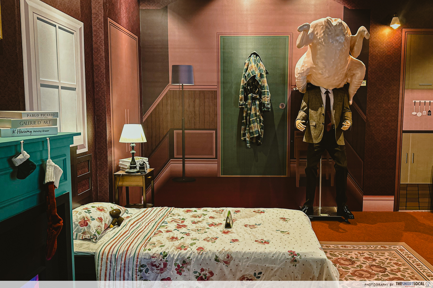 mr bean experience - bedroom
