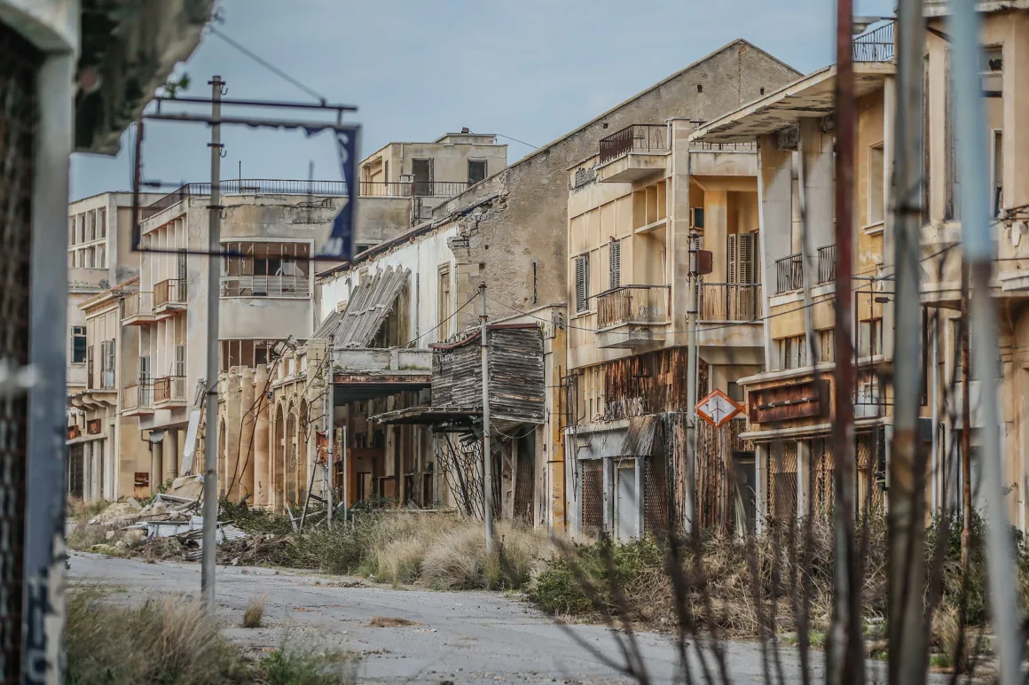 ghost towns - varosha