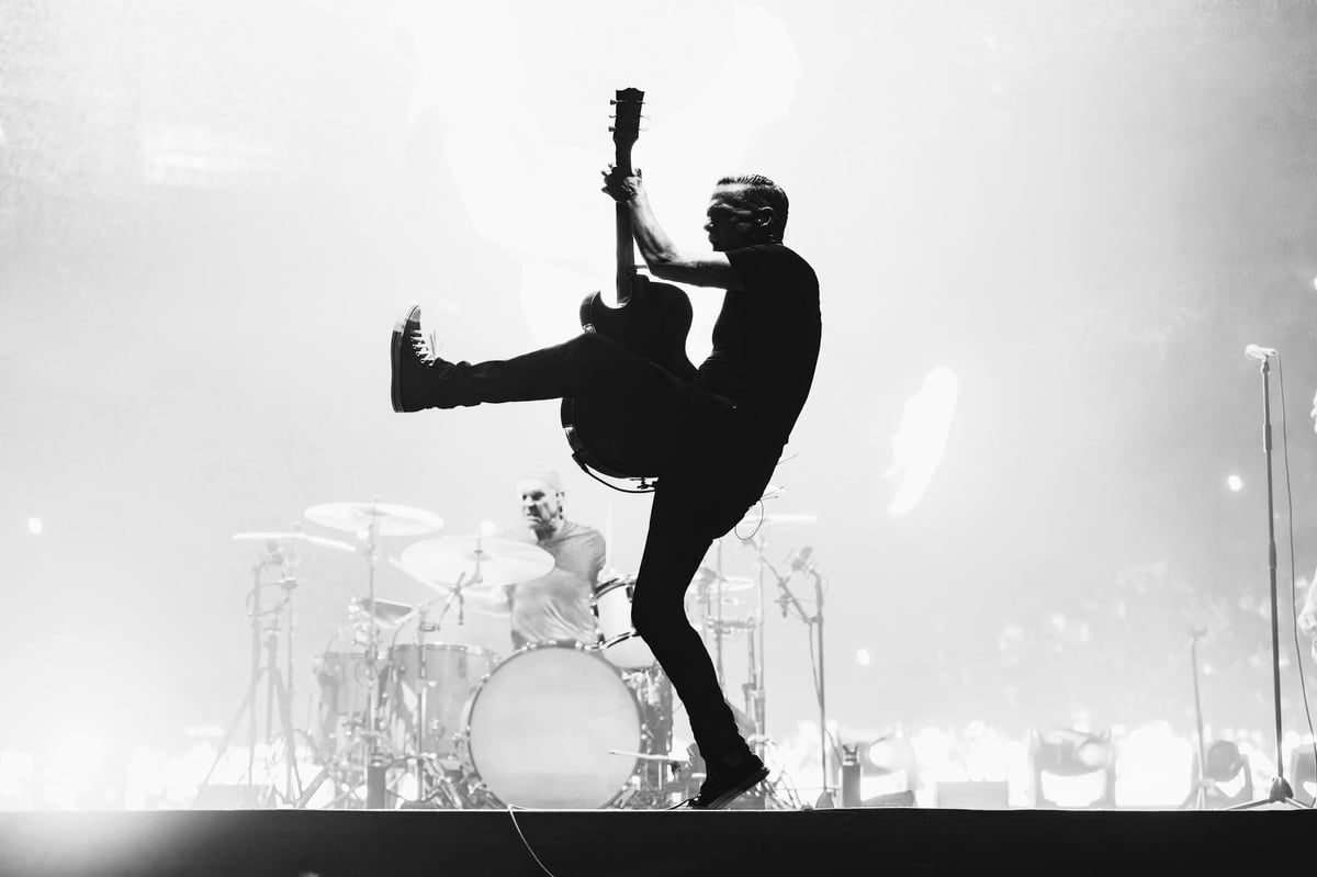 bryan adams kuala lumpur - concert