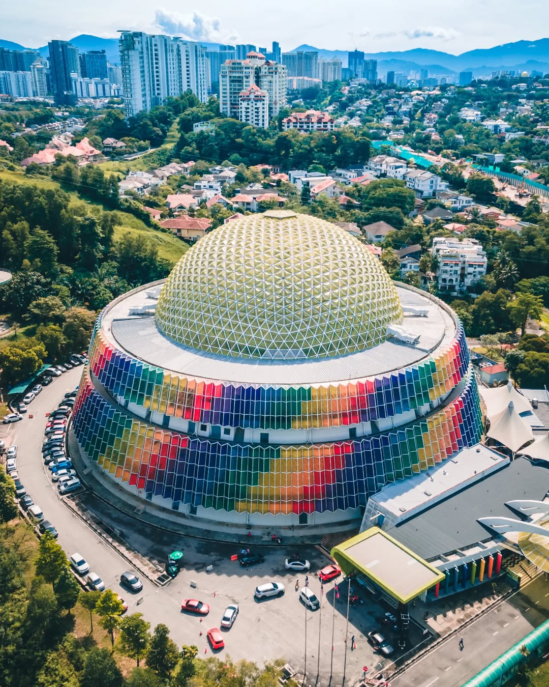 pusat sains negara - exterior