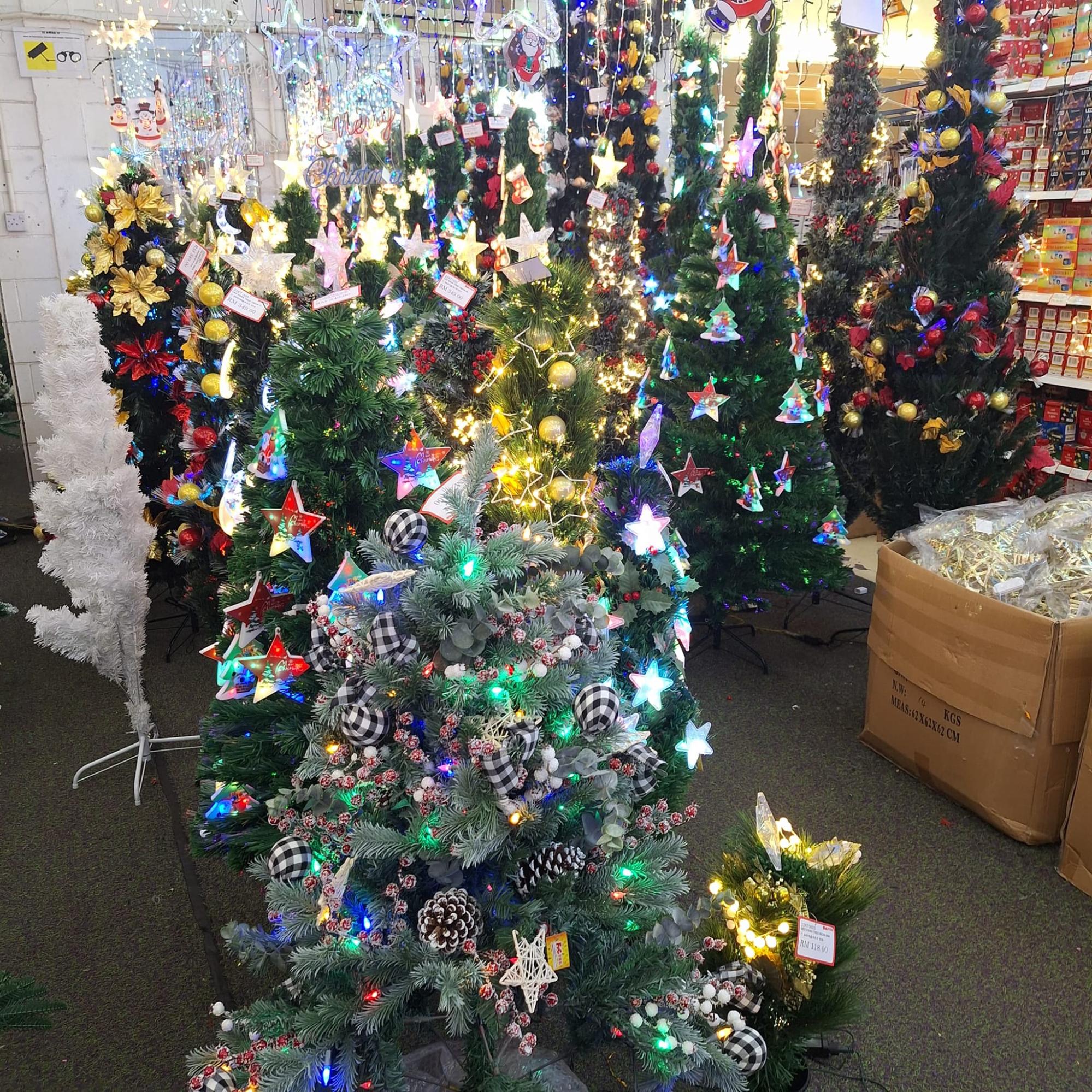 Fun N Cheer - Christmas trees in Malaysia