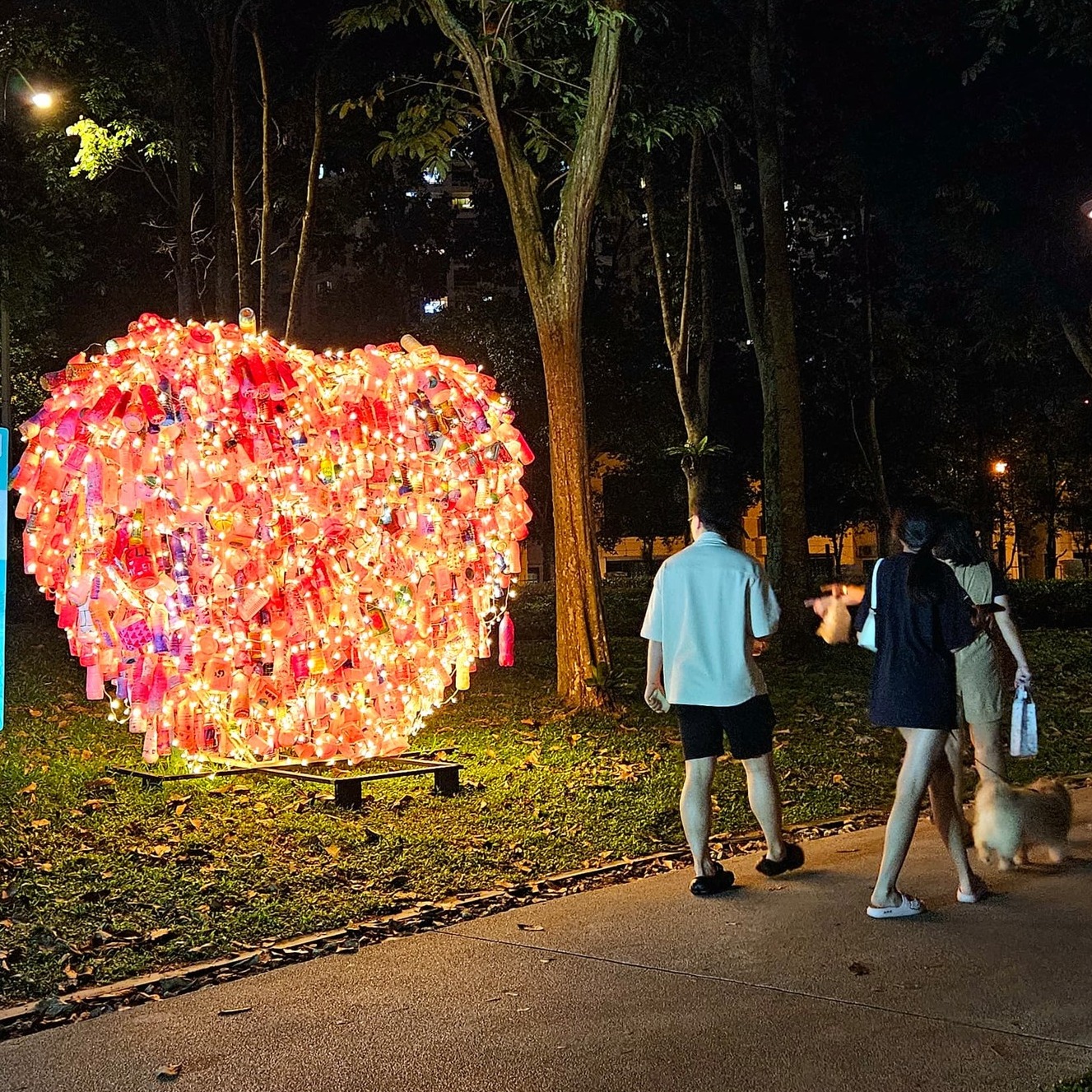 Heart - The Waterfront Desa ParkCity’s year-end light up festival