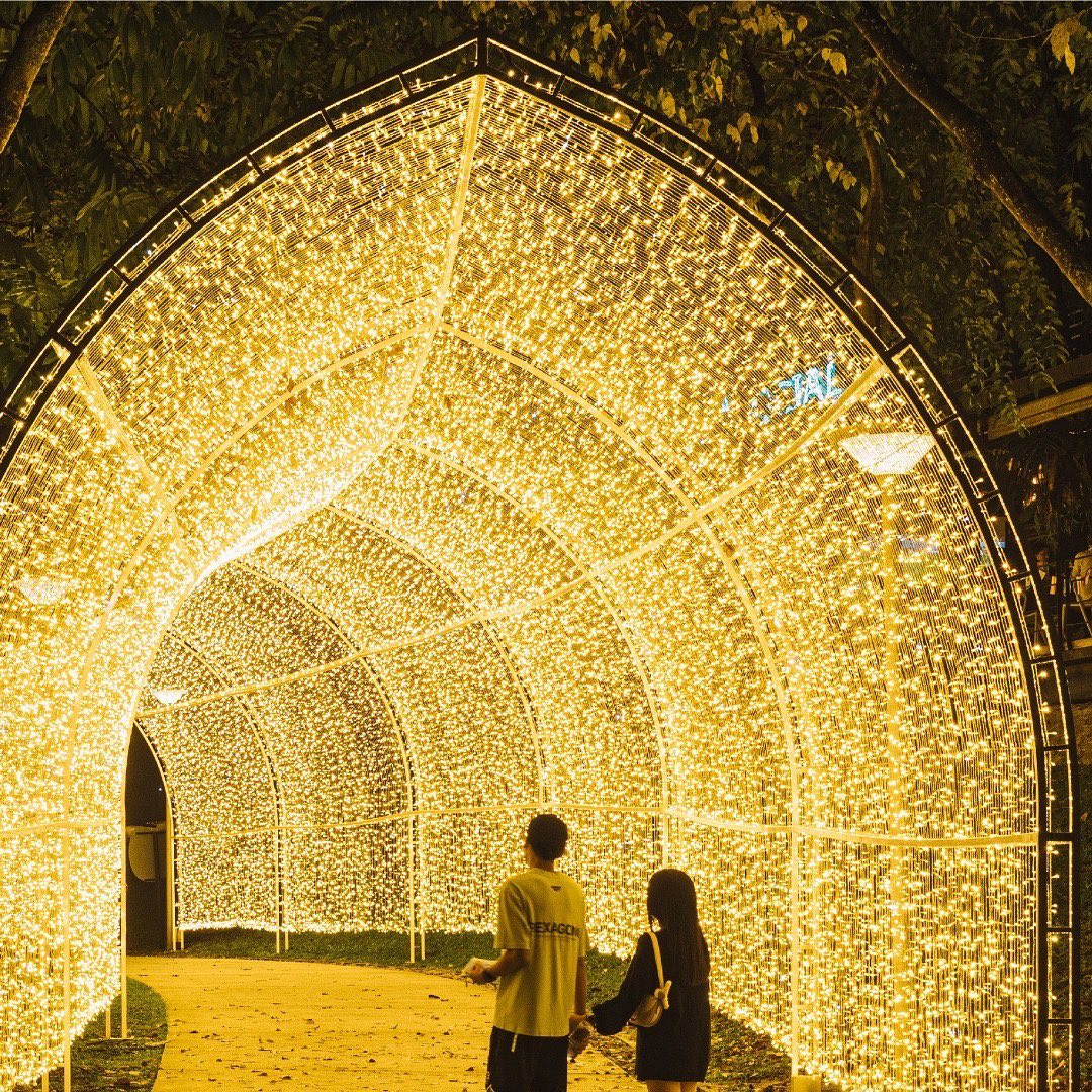 Tunnel - The Waterfront Desa ParkCity’s year-end light up festival