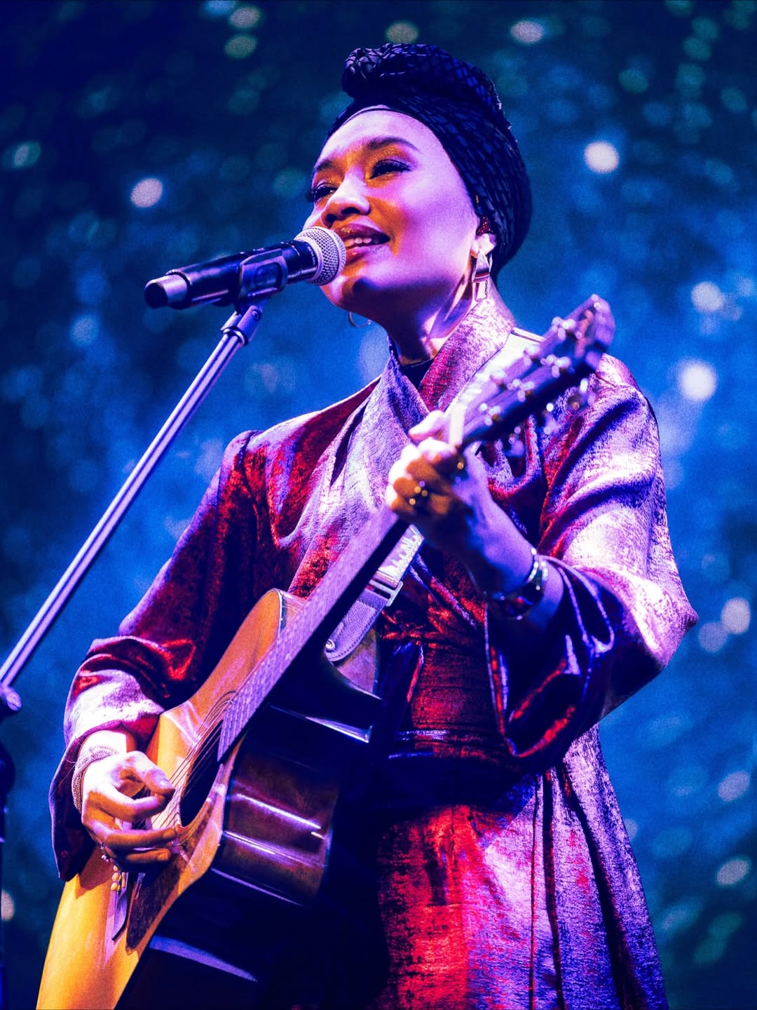 yuna the valour hour concert in malaysia - on stage