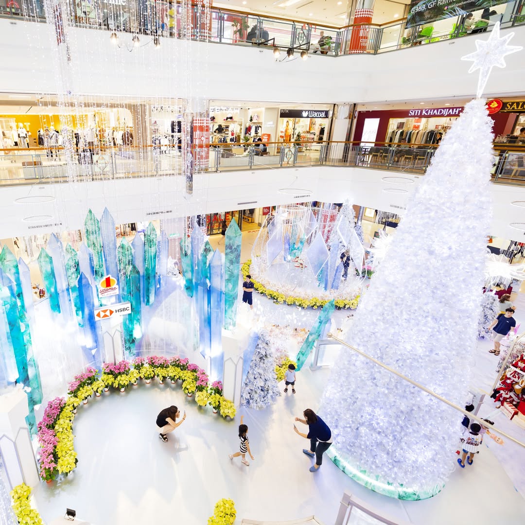 klang valley christmas mall displays - 1 utama