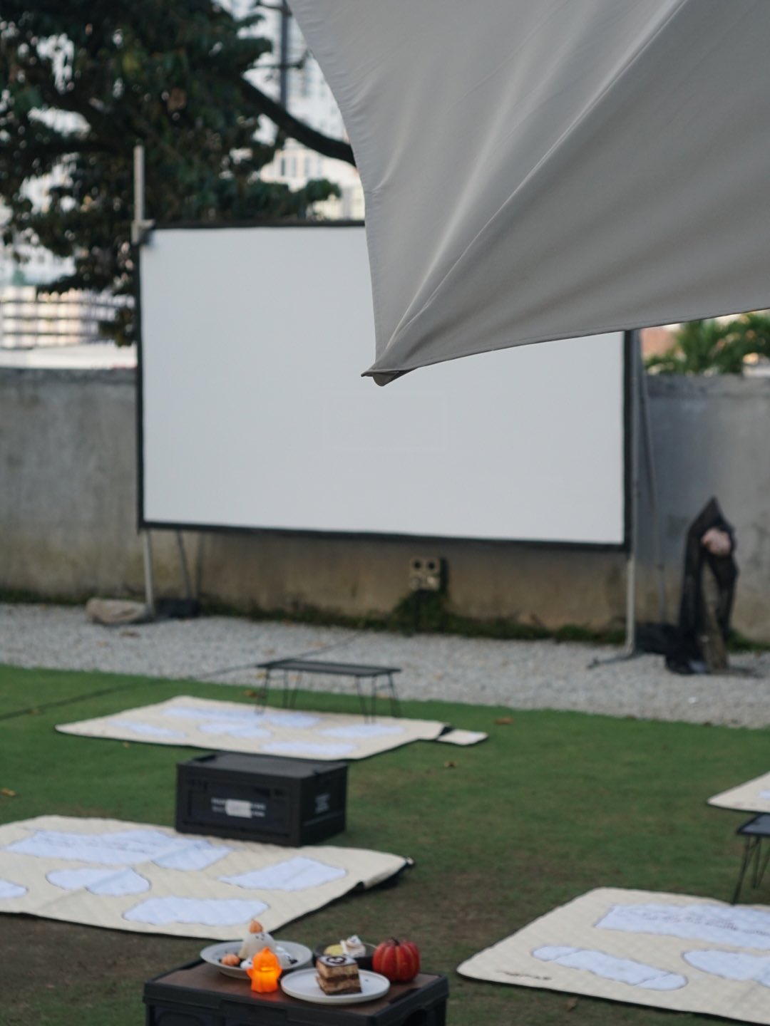 Free and cheap date ideas - SunSan Bakery 