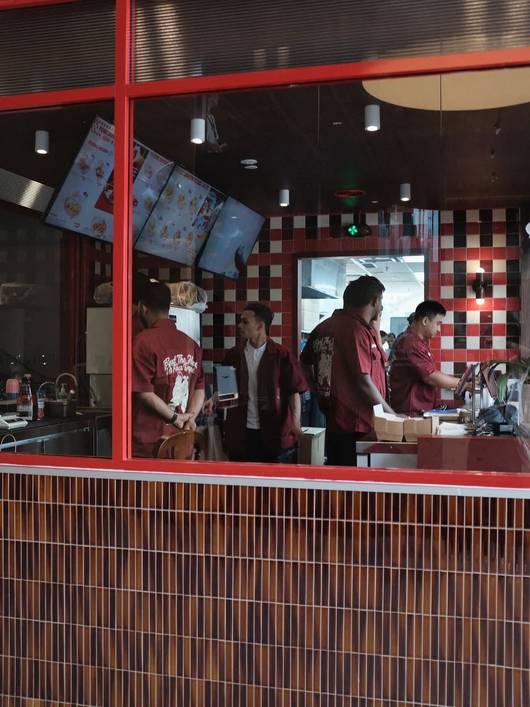 the met corporate towers food - fowlboys