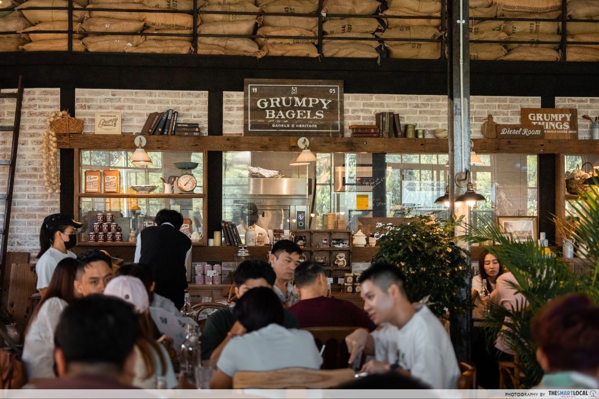 grumpy bagels - dining