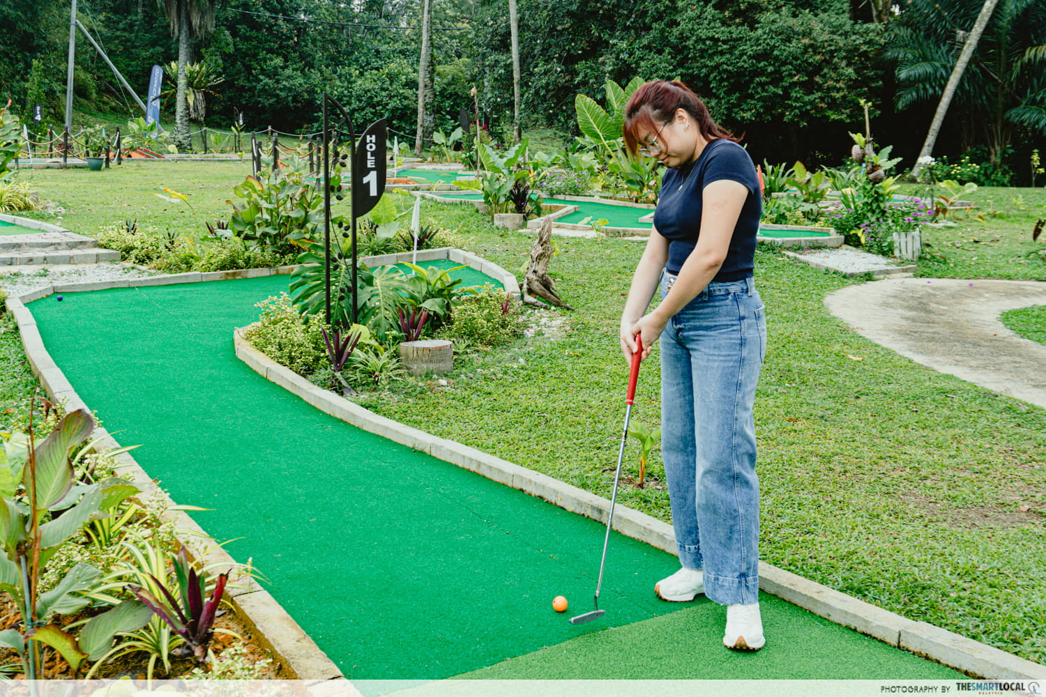 putters cafe - golfing