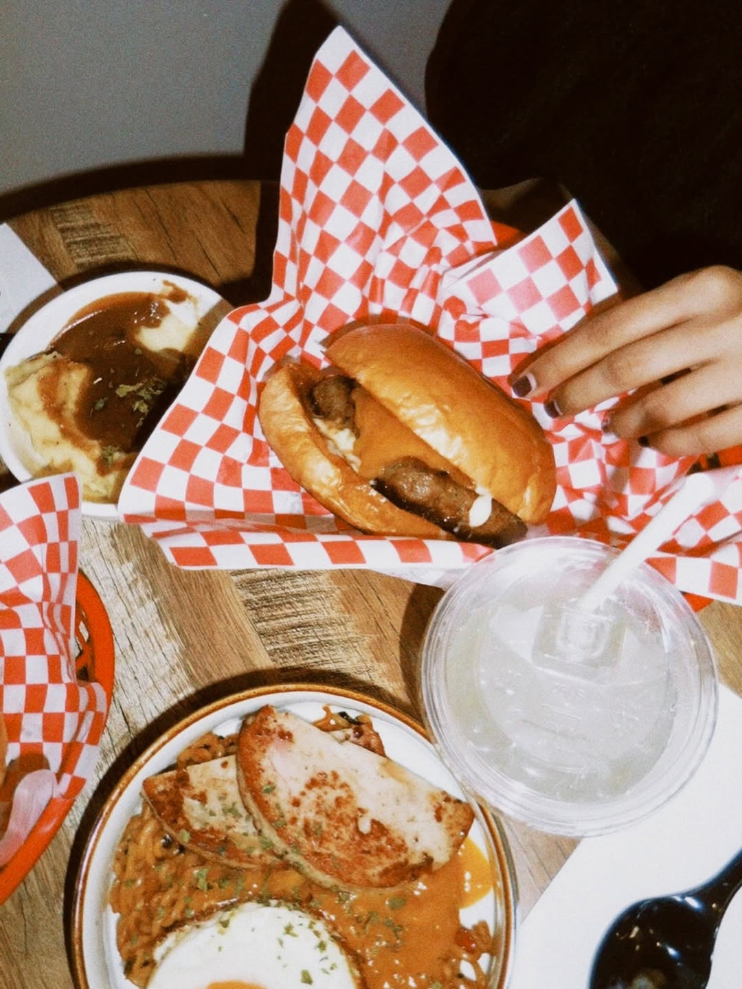 new cafes restaurant klang valley - bangers