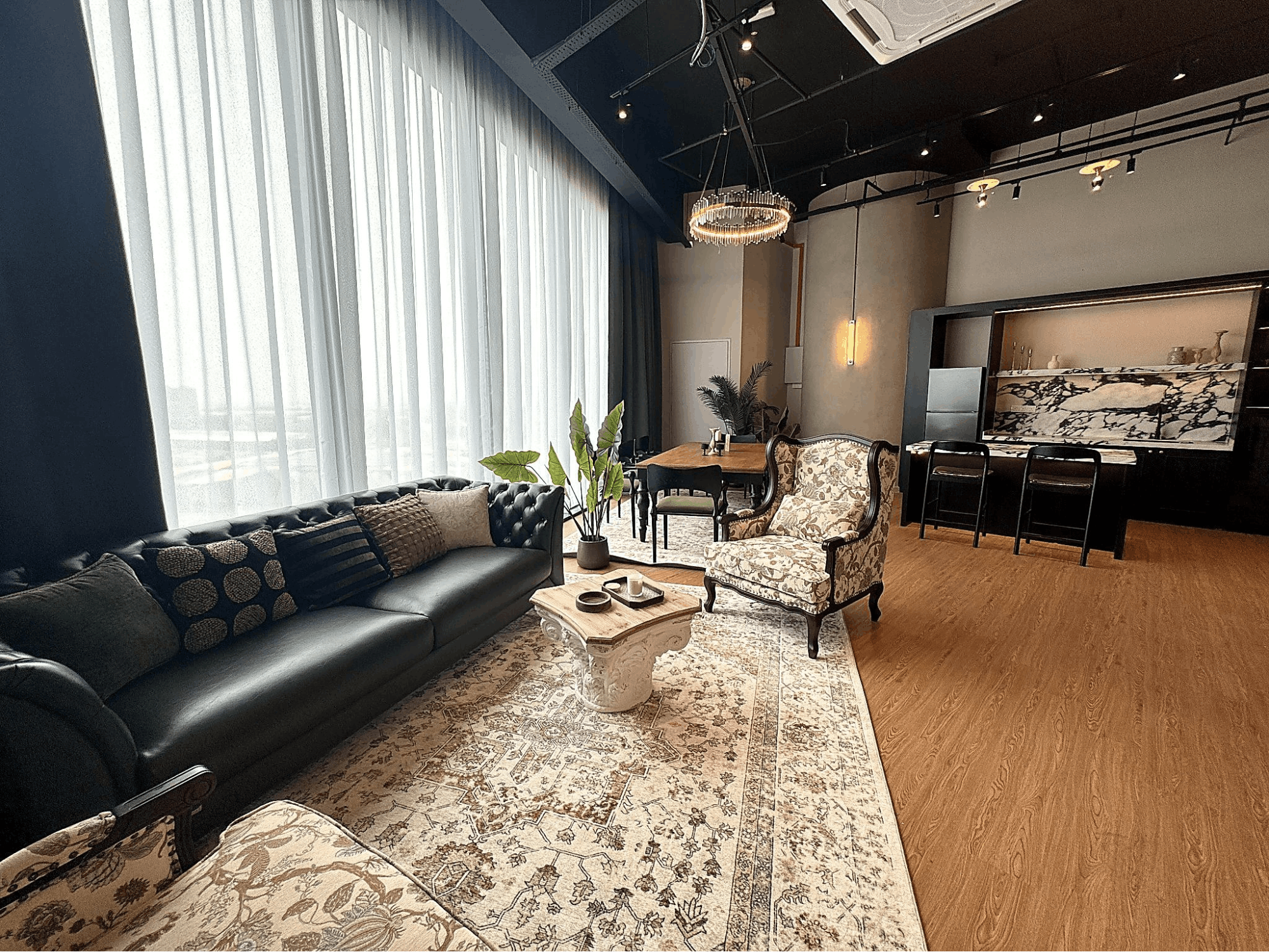 COLONY SPACE SETIA ALAM - THE JUNIPER ROOM