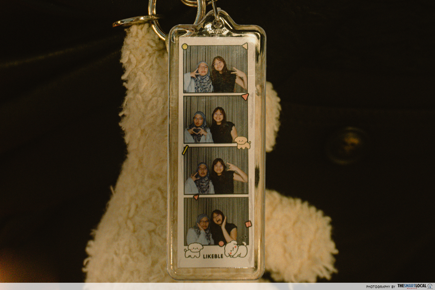 aand moments studio - keychain