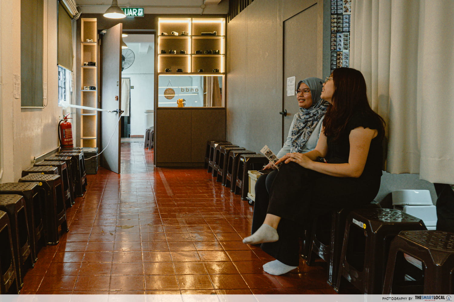 aand moments studio - waiting