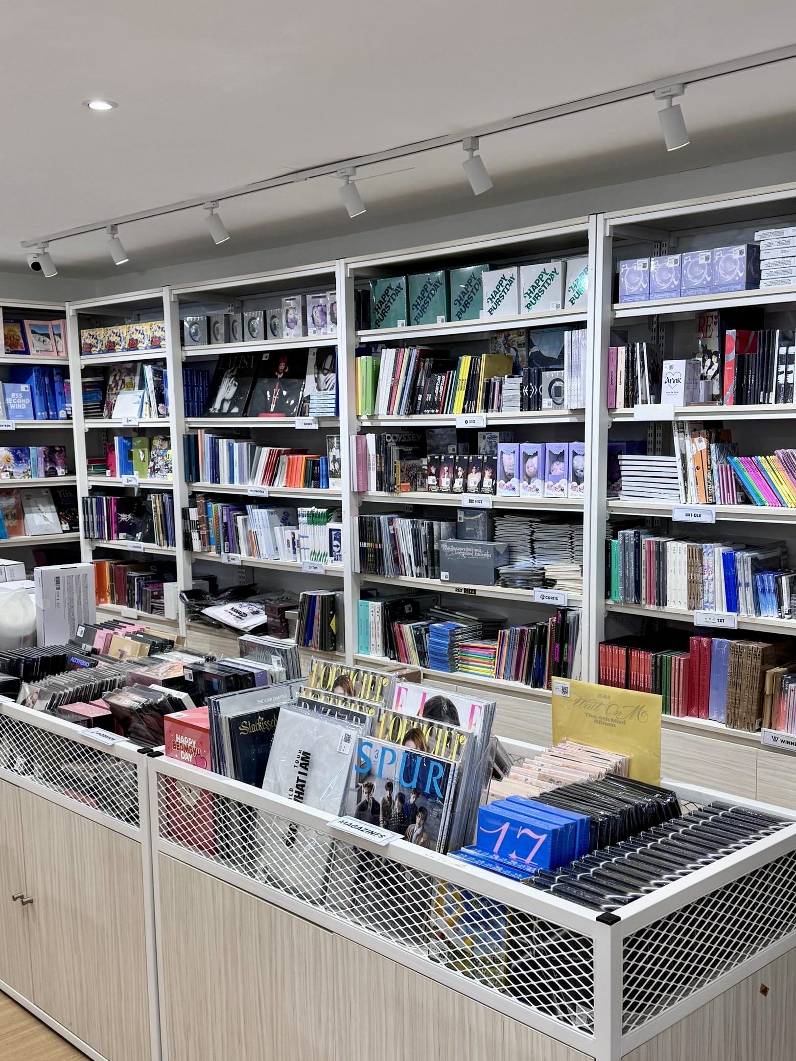 xd universe - merch to shop