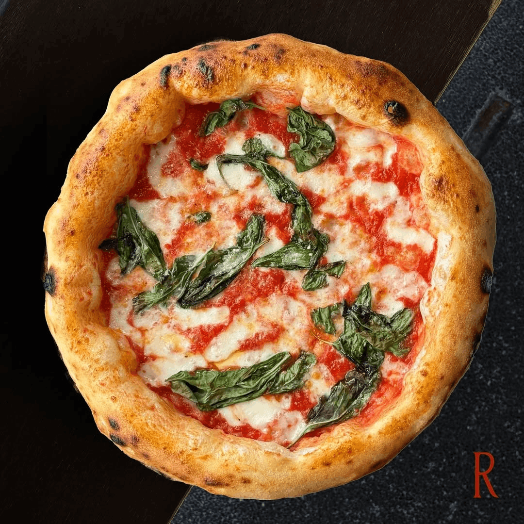 wood-fired pizza klang valley - round pizza
