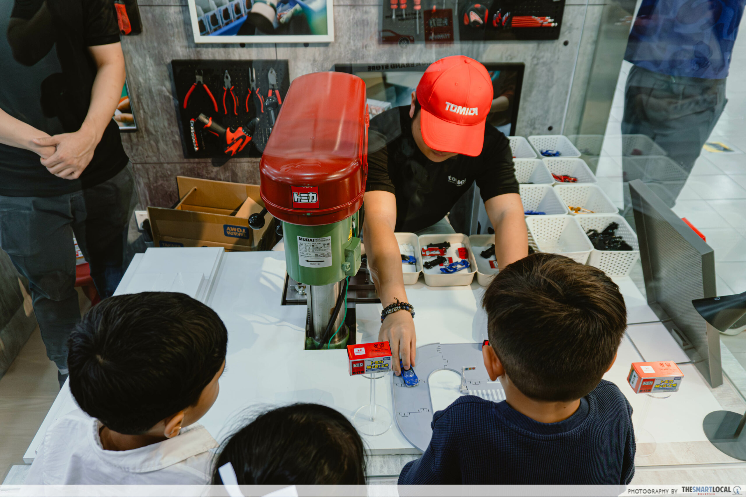 tomica store malaysia - assembly factory