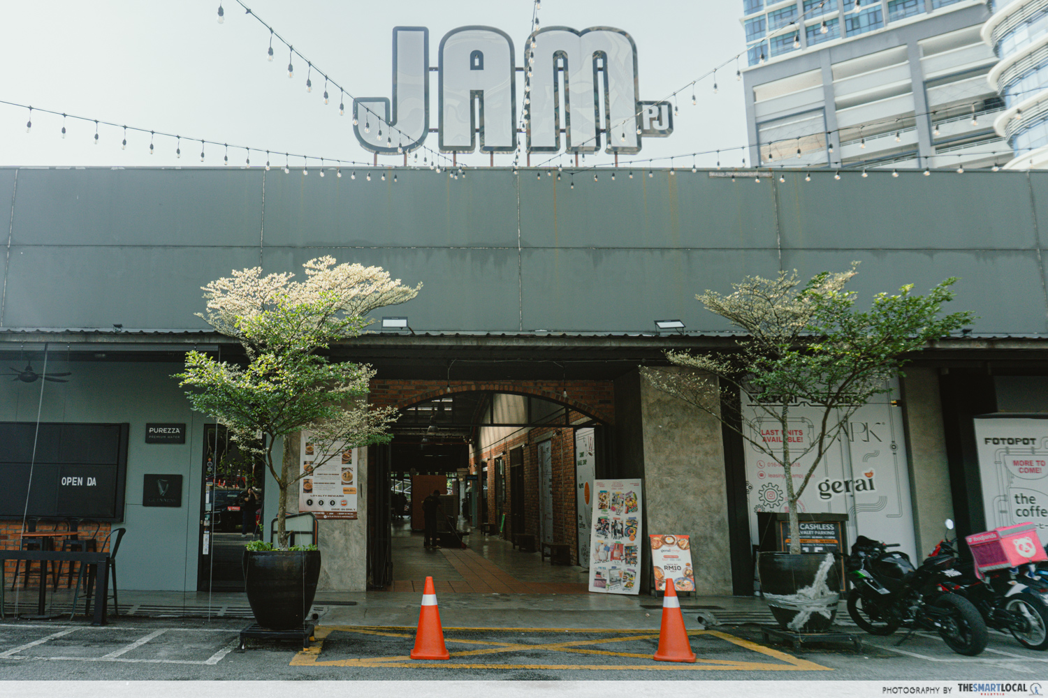 Sonny Bagel Shop - jam pj