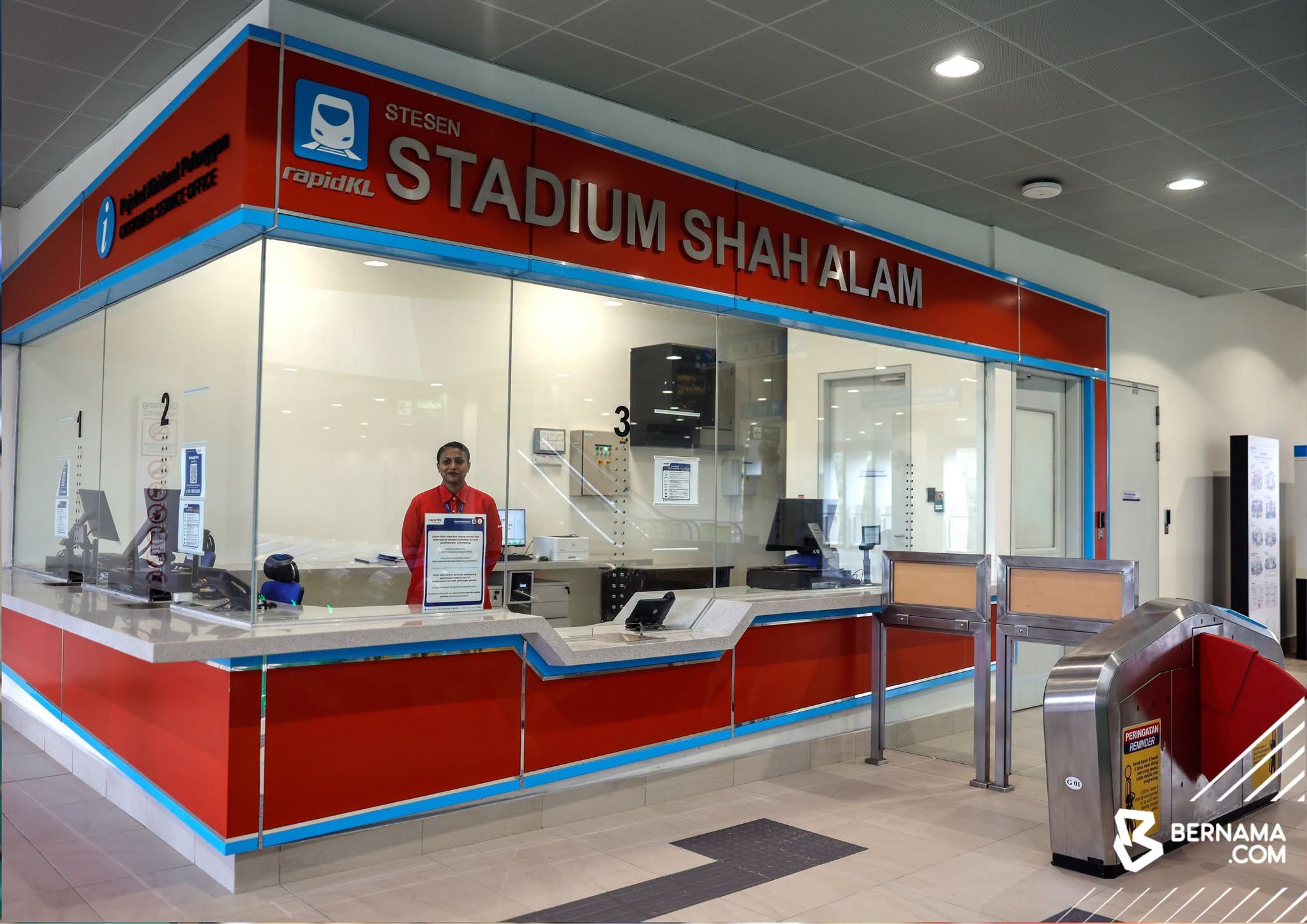 free rides on shah alam lrt3 line - ticketing booth