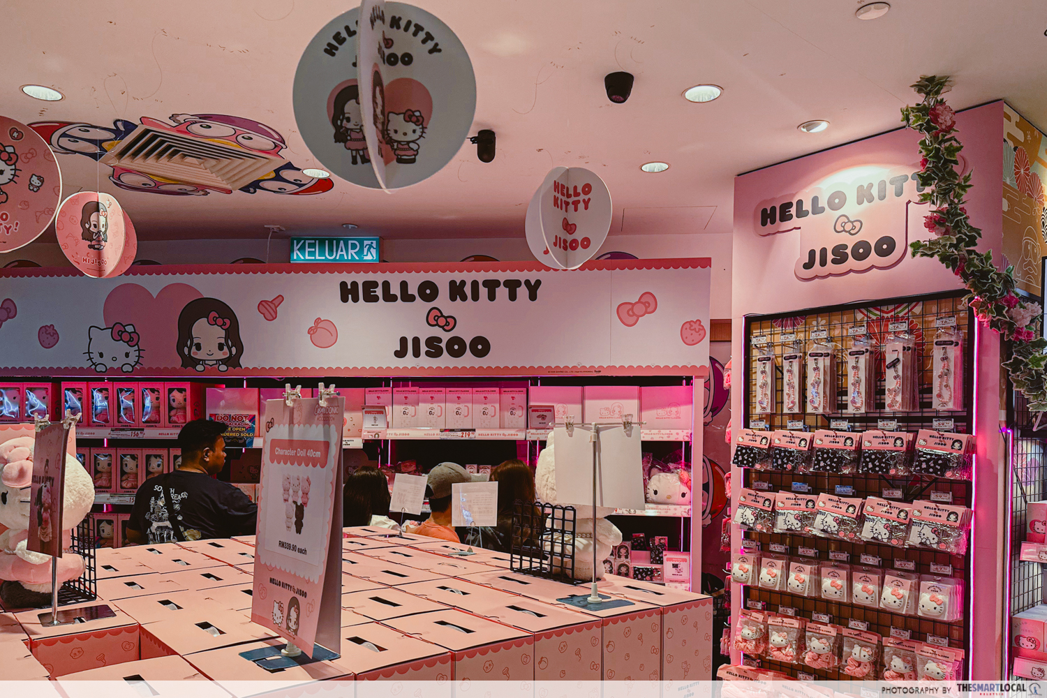 hello kitty x jisoo merch - store