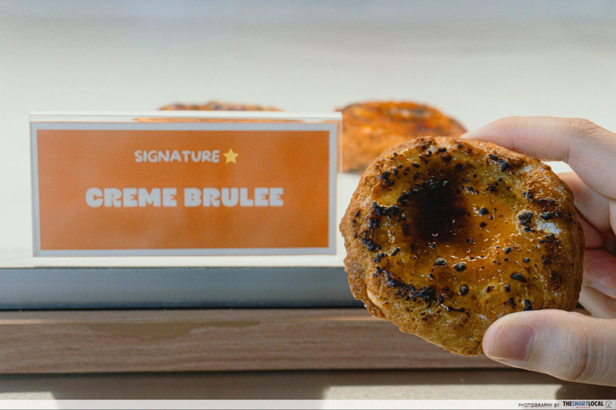 ara 56 - creme brulee cookie
